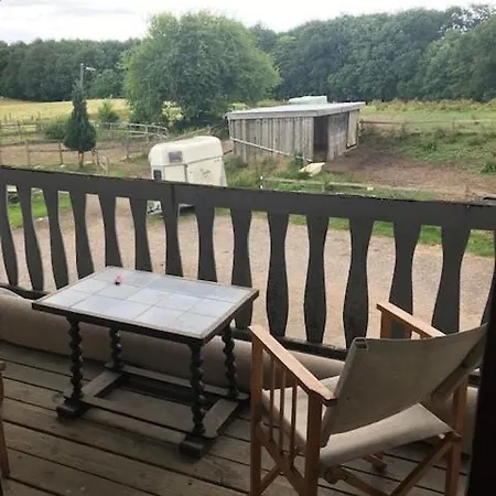 Lejlighed Dyrlundgaard Tilbyder Charmerende Ferielejlighed. Helsinge